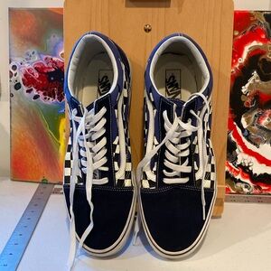 Men’s size 13 vans old-school shoes